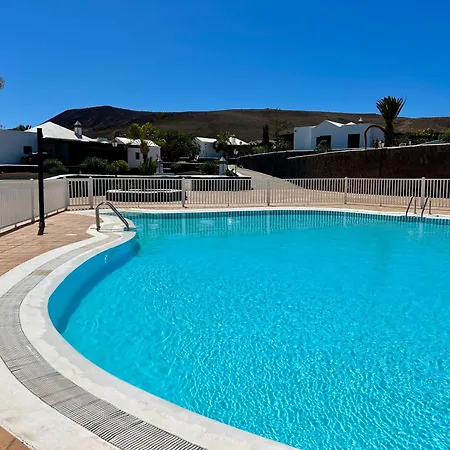 Semesterbostad Lovely Atienza 99 With Hot Tub Playa Blanca (Lanzarote)