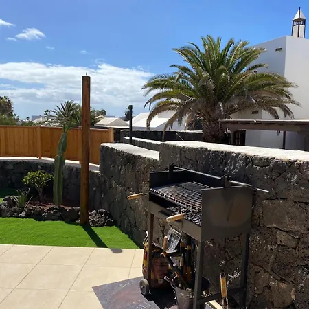 Lovely Atienza 99, Communal Pool, Private Hot Tub Ferienhaus