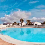 Semesterbostad Lovely Atienza 99, Communal Pool, Private Hot Tub Playa Blanca (Lanzarote)