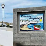 Semesterbostad Lovely Atienza 99, Communal Pool, Private Hot Tub Playa Blanca (Lanzarote)