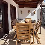 Lovely Atienza 99, Communal Pool, Private Hot Tub Playa Blanca (Lanzarote)