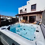 Holiday home Lovely Atienza 99, Communal Pool, Private Hot Tub *
