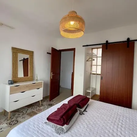 Lovely Atienza 99 With Hot Tub Playa Blanca