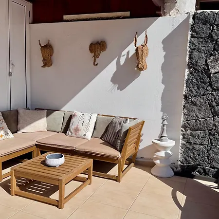 Tatil Evi Lovely Atienza 99 With Hot Tub Playa Blanca