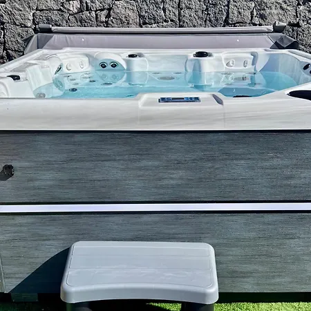 Lovely Atienza 99, Communal Pool, Private Hot Tub Playa Blanca (Lanzarote)