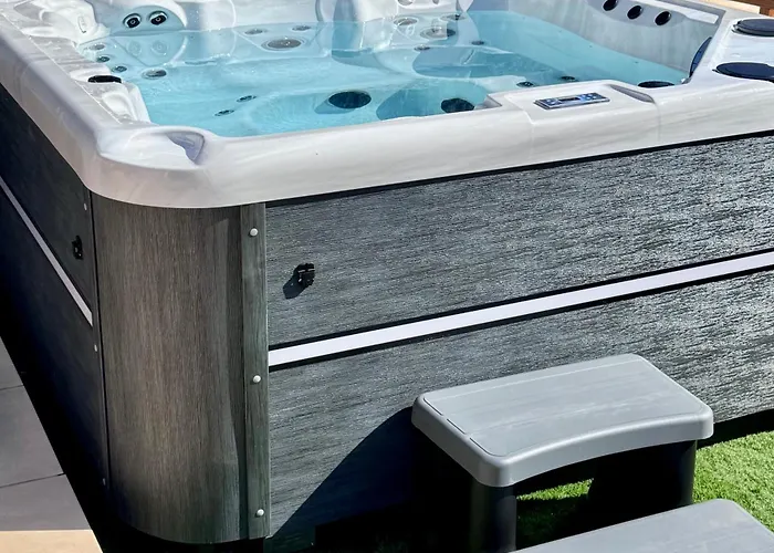 Lovely Atienza 99 With Hot Tub * 플라야블랑카